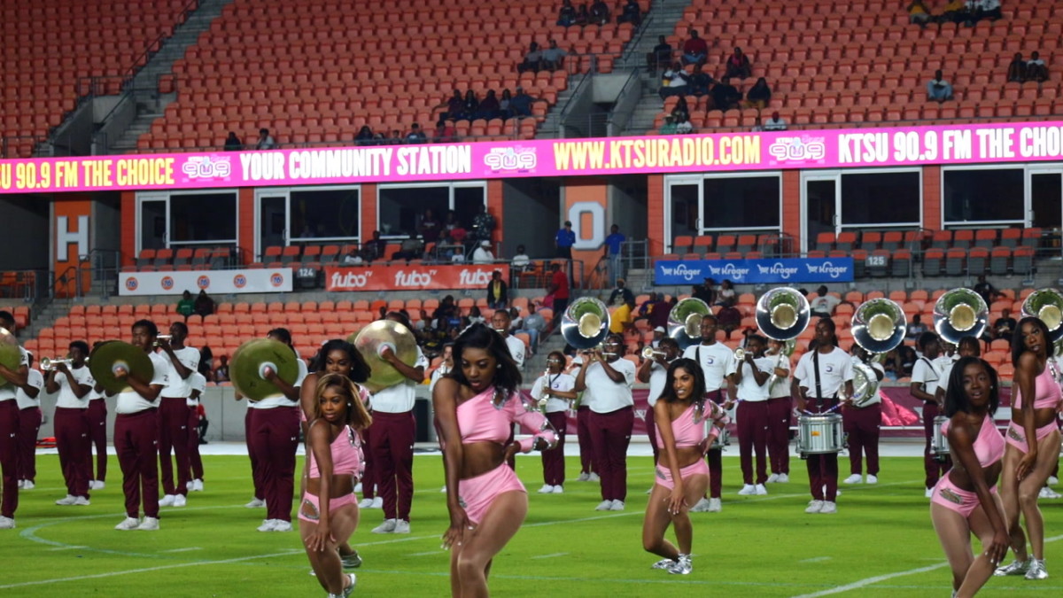 TSU Motion of Ocean Dance Team in Week 5 HBCU Legends