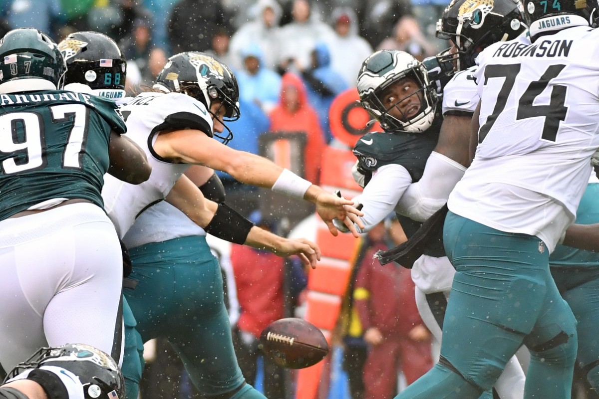 Eagles defense forced four fumbles and an interception from Jaguars QB Trevor Lawrence in Week 4