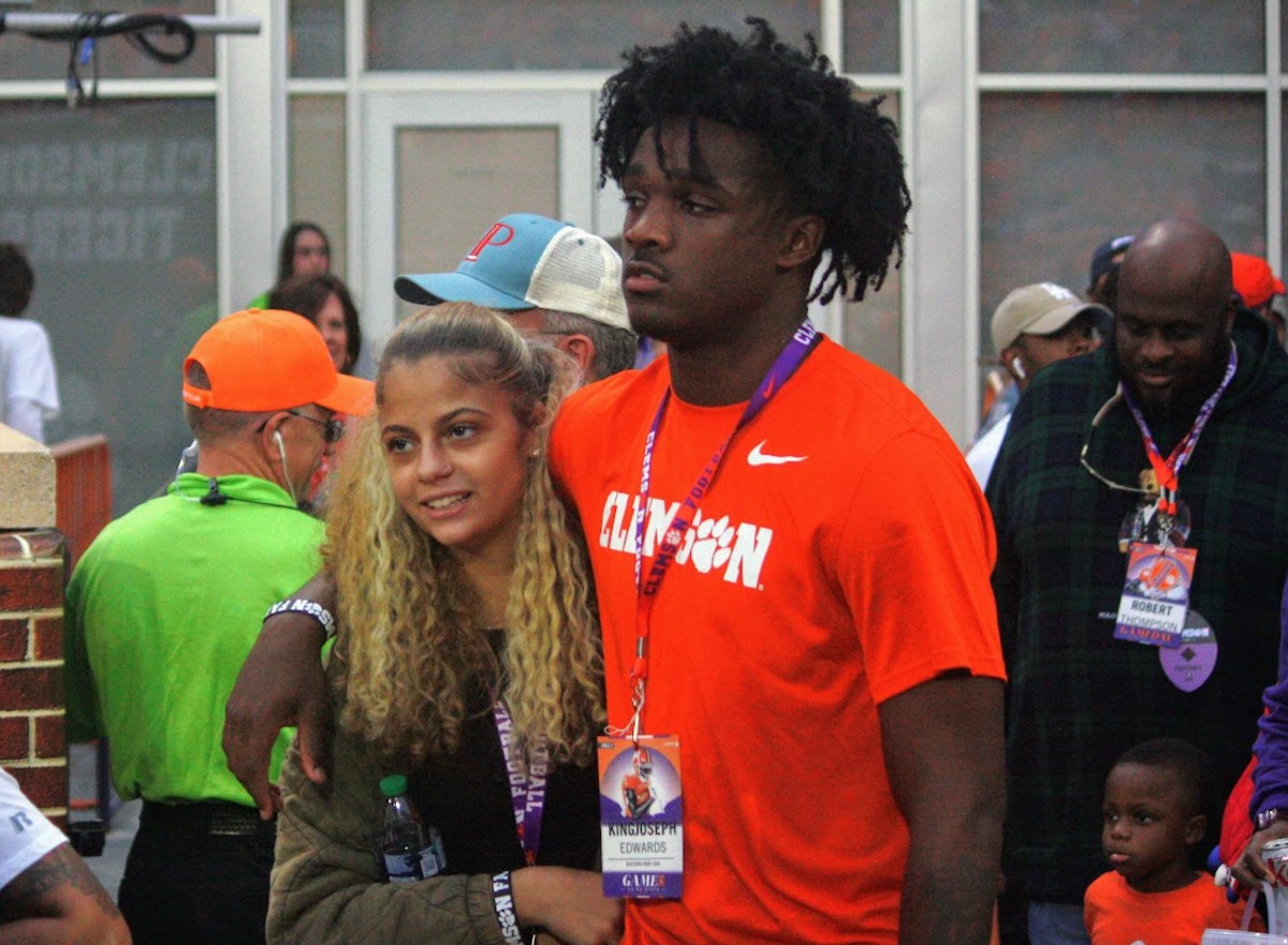 2024 DE King Joseph Edwards Loved 'Wild and Crazy' Environment During