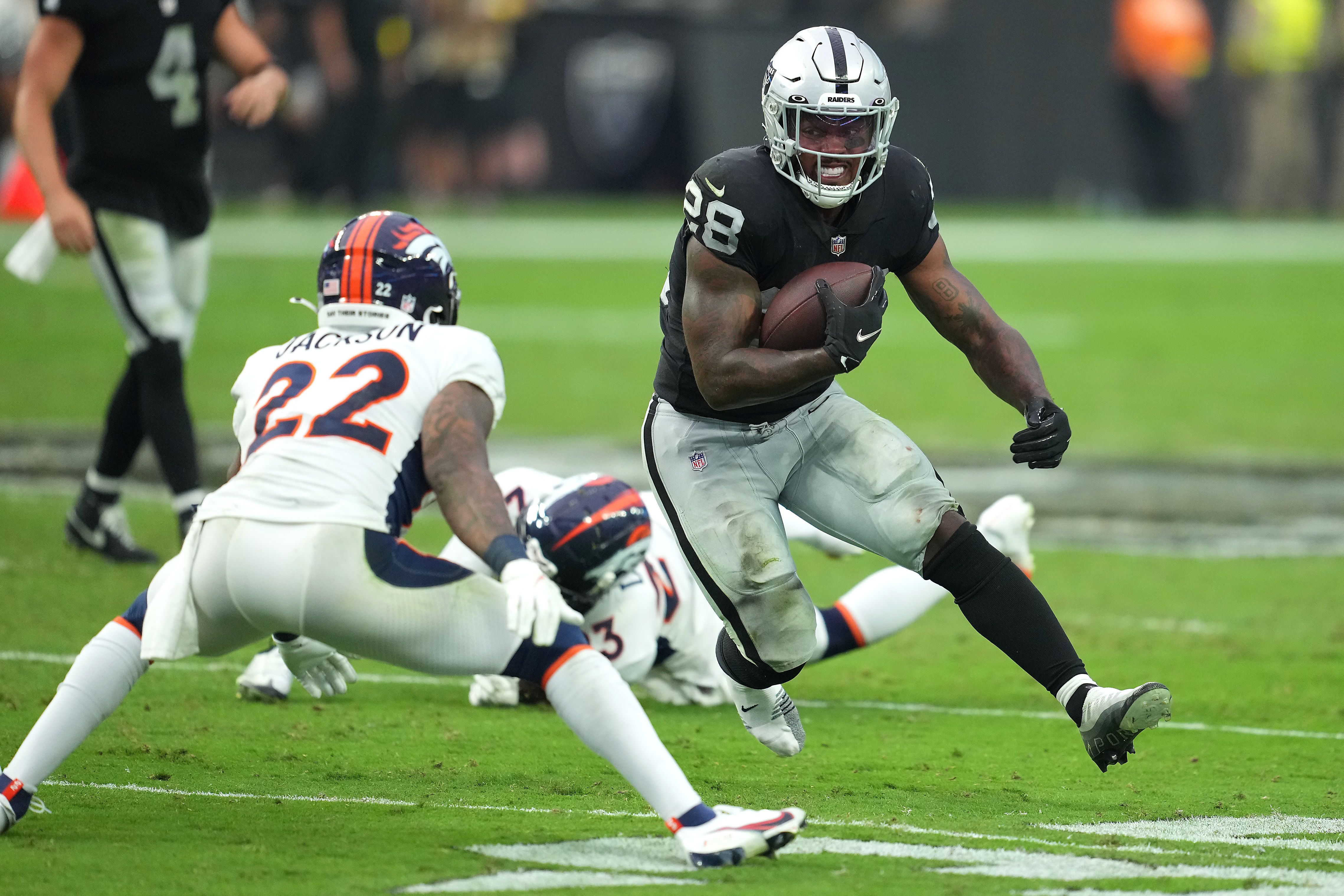 The Extra Point: Is Josh Jacobs the Key to the Raiders Success - Vimarsana News