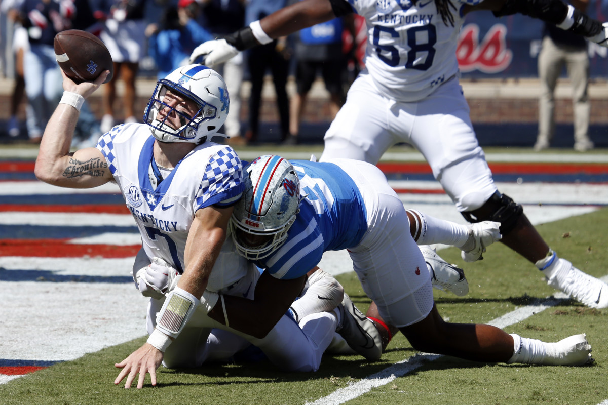 South Carolina Can Exploit Kentucky Offensive Line Sports Illustrated