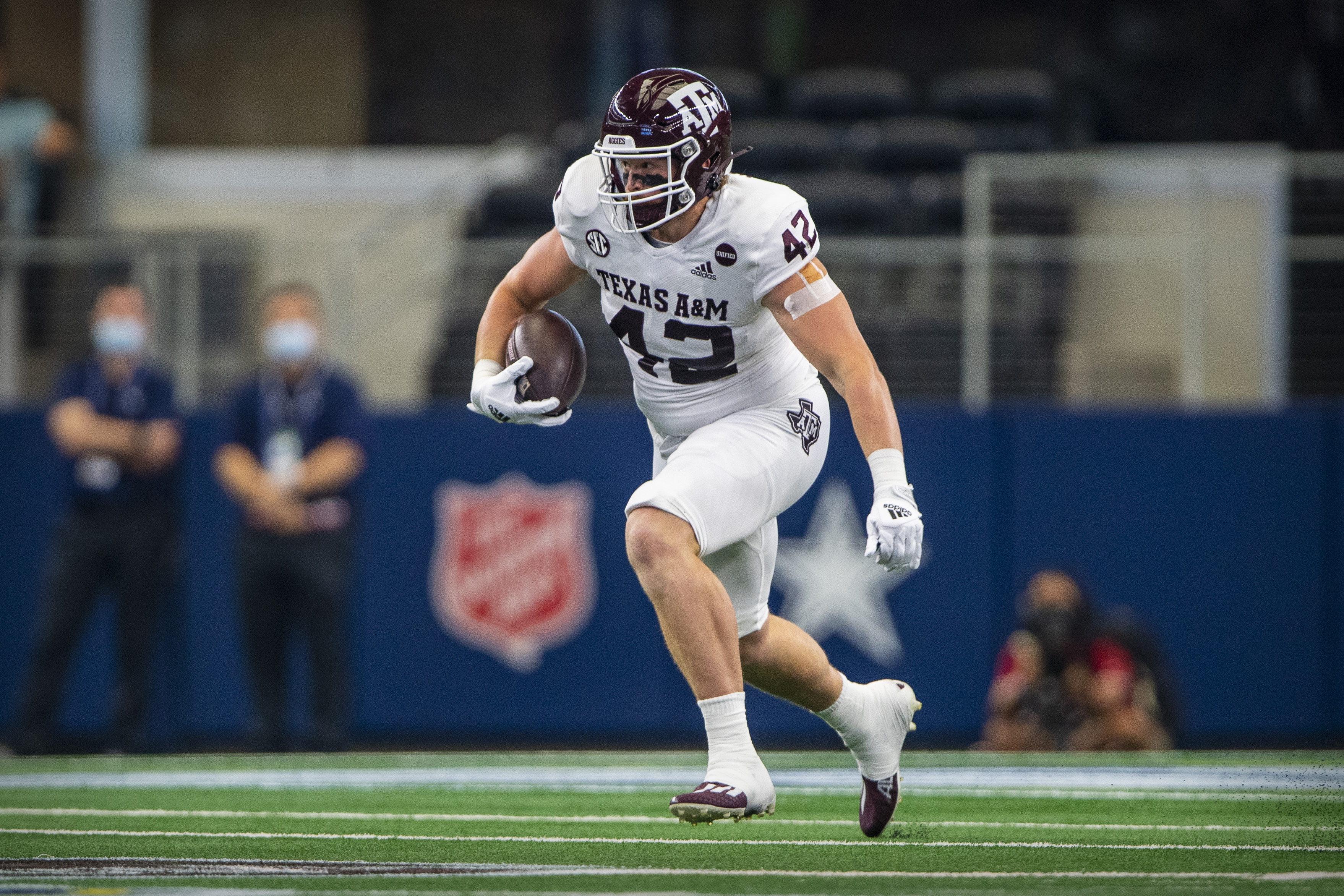 Texas A&M TE Max Wright: Aggies Must ‘Focus on Task At Hand’ Ahead of Alabama Matchup