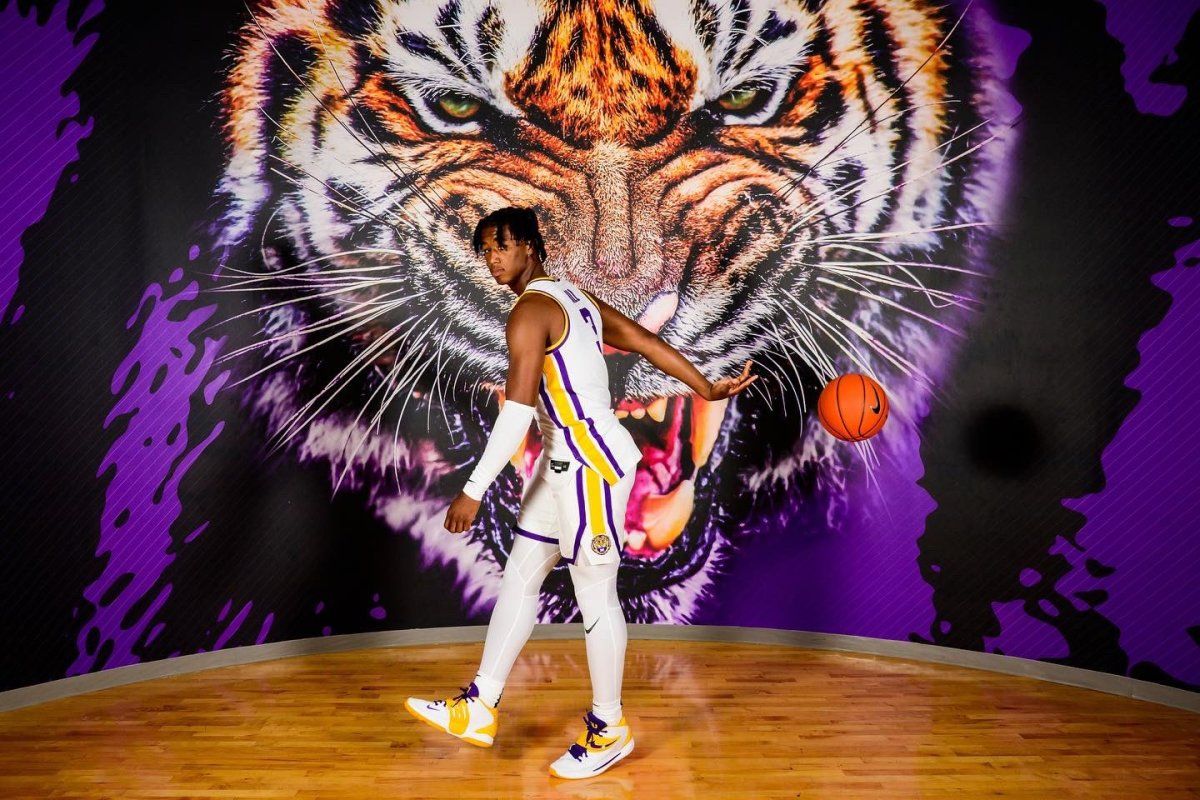 Wesley Yates III on LSU recruiting visit.