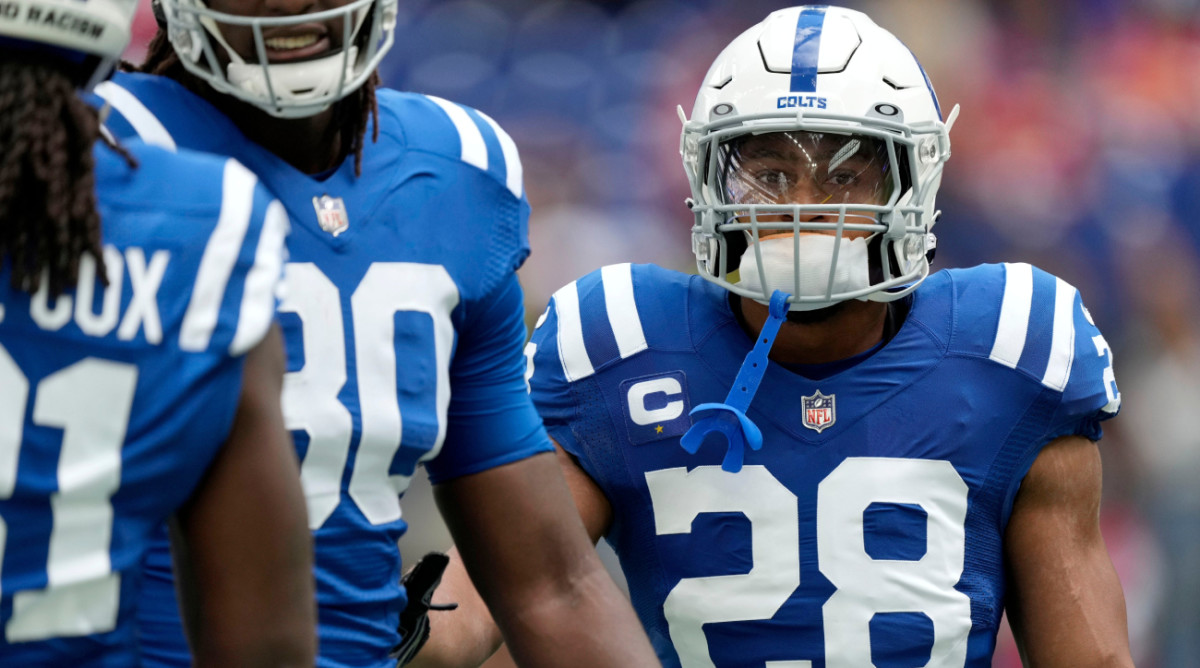 Colts running back Jonathan Taylor on the field during a game.