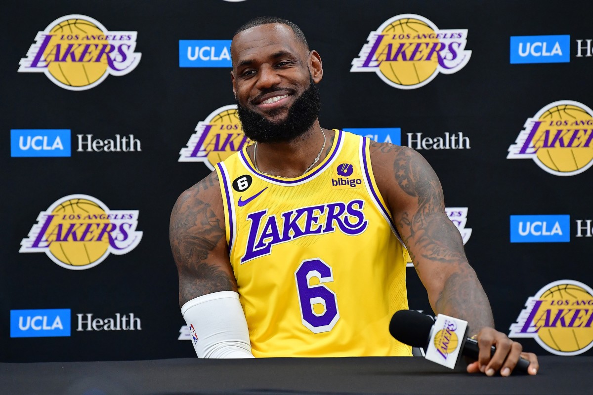 LeBron James Says He Wants To Own New NBA Expansion Team In Las Vegas