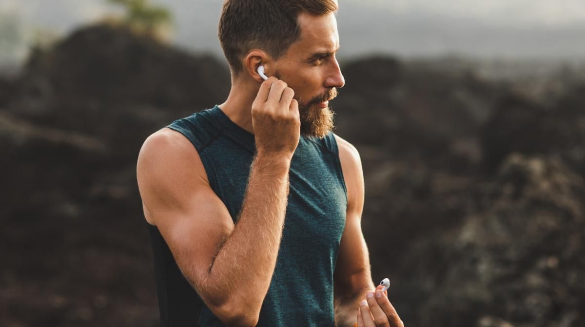 The Best Bluetooth Earbuds of 2022 - SI Showcase - Sports Illustrated - Vimarsana News