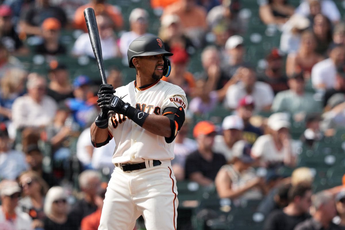 SF Giants shortstop Dixon Machado stands in the batters box. (2022)