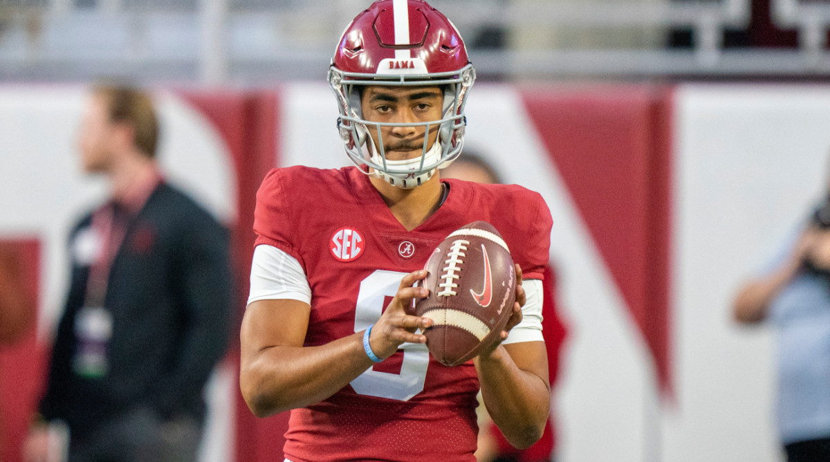 Alabama Crimson Tide quarterback Bryce Young warms up before a game against Texas A&M Aggies at Bryant-Denny Stadium.