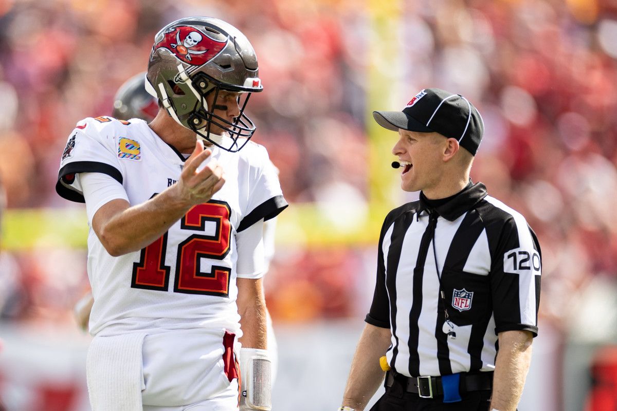 Tom Brady Weighs in on Controversial Roughing the Passer Call vs. Atlanta Falcons - Vimarsana News