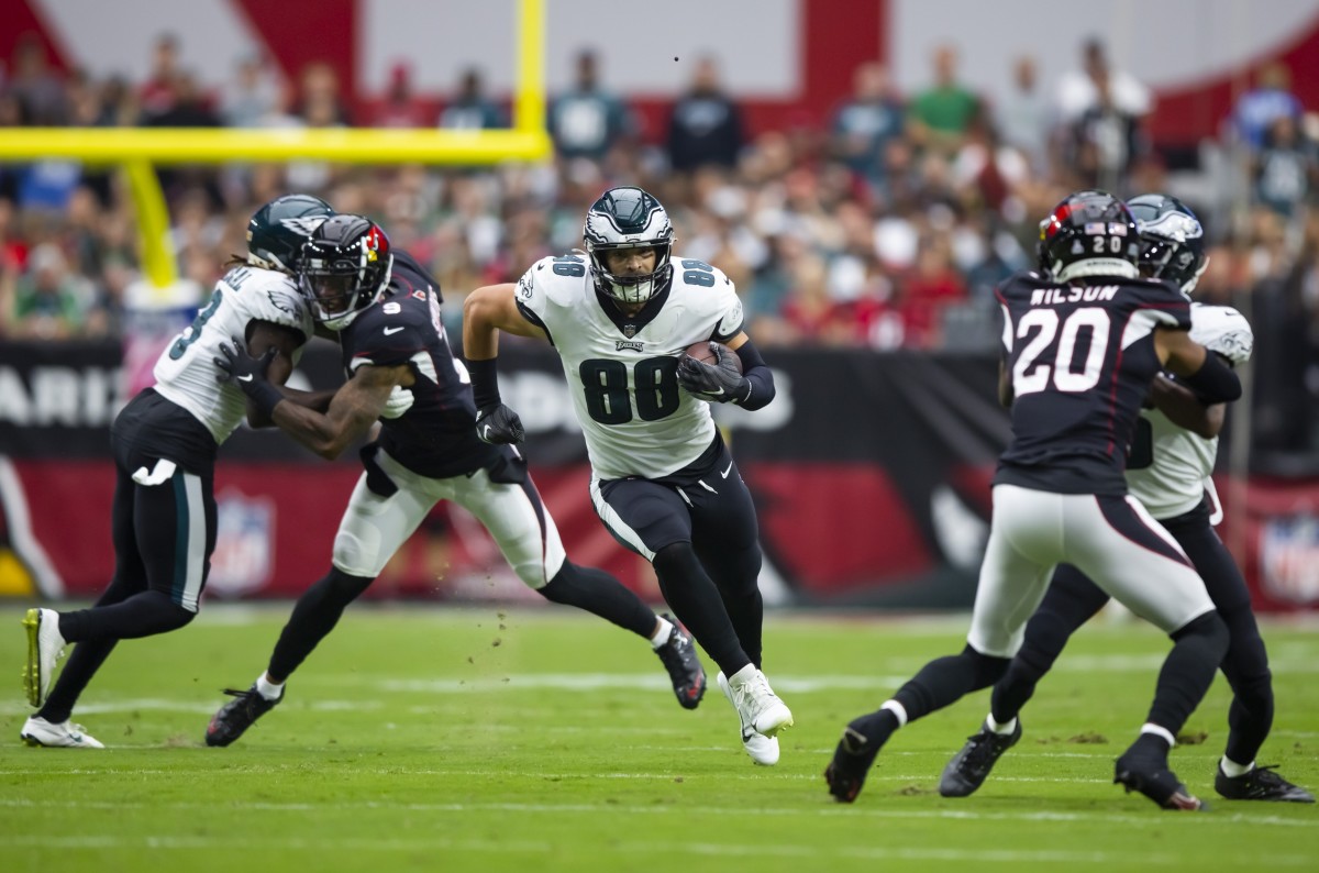 Dallas Goedert made the top play in Eagles' 20-17 win over Cardinals in Week 5