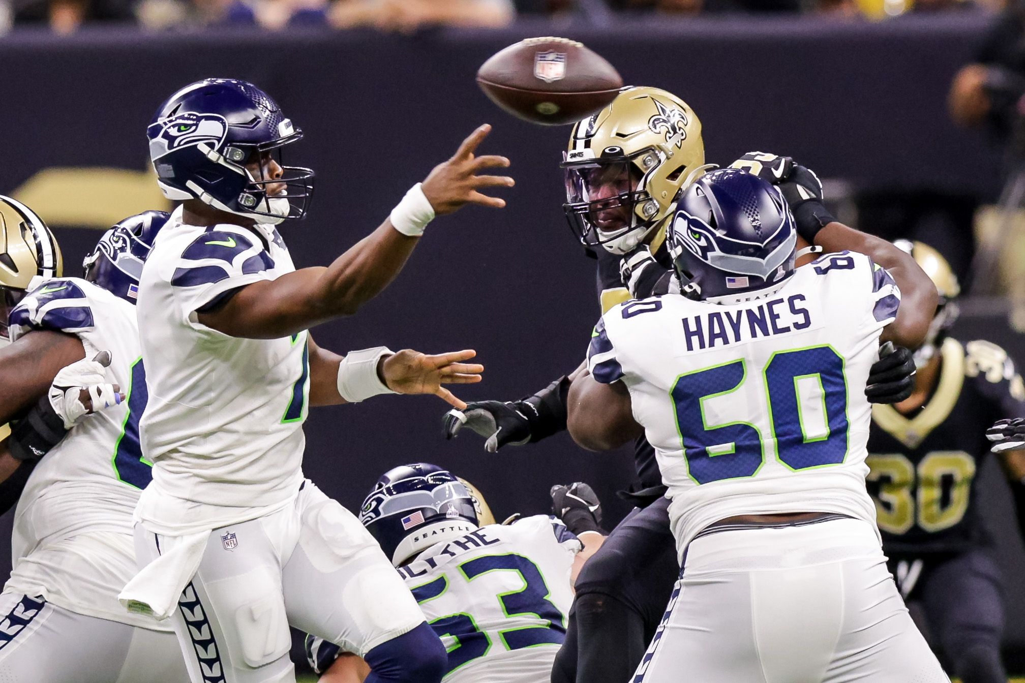 Fact or Fiction: Does Seahawks QB Geno Smith Lack 'Clutch Gene?' - Vimarsana News