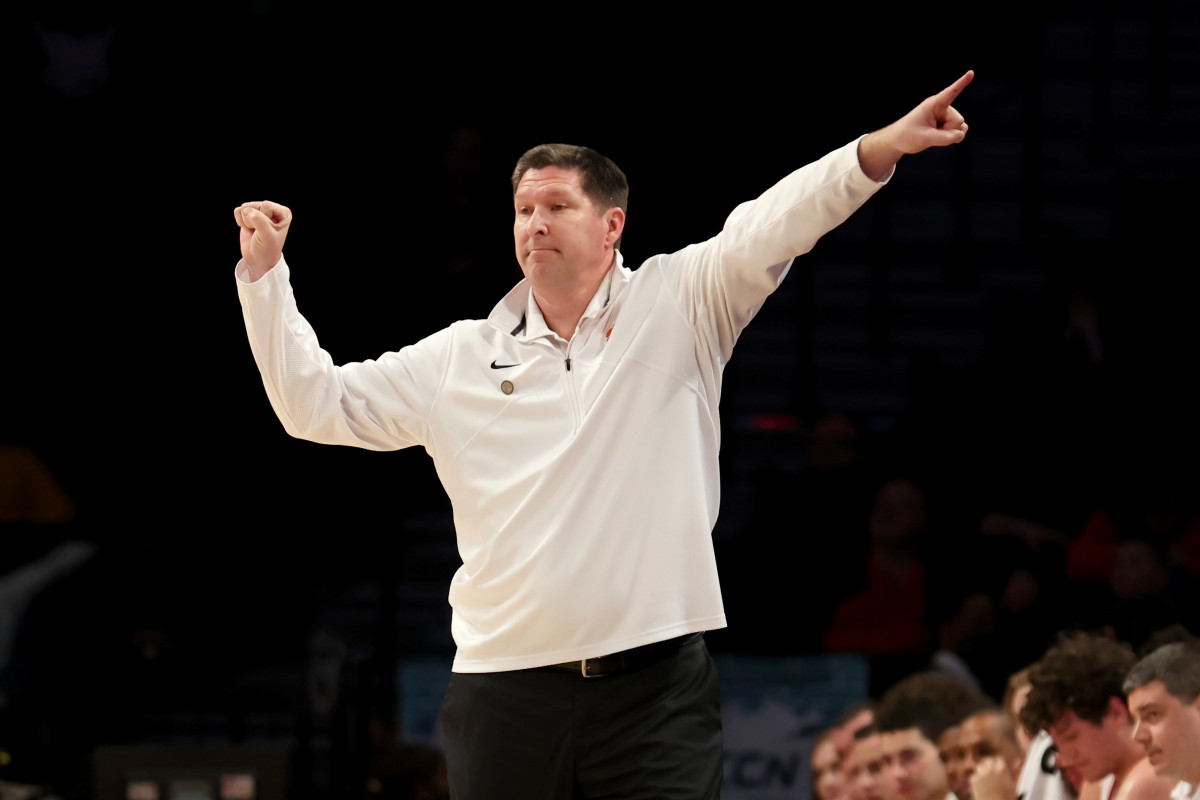 Brad Brownell could be on the hot seat if the Tigers don't make the postseason in 2022-23