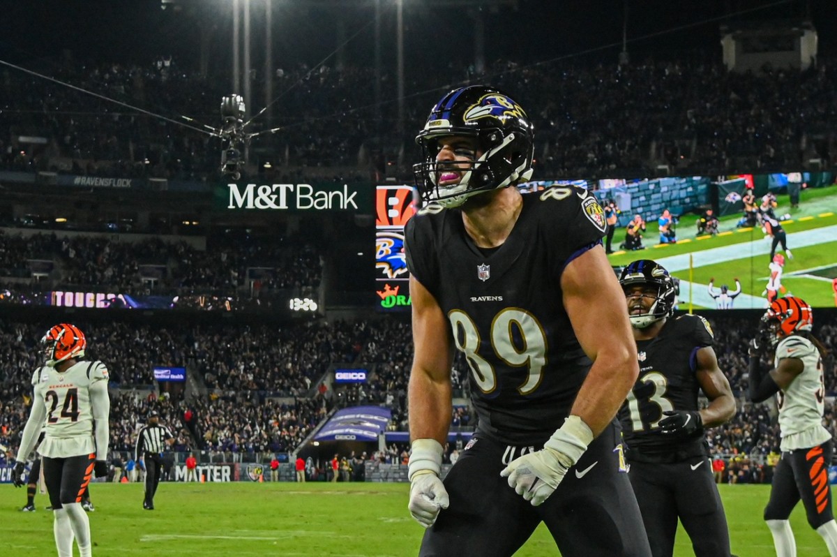 Oct 9, 2022; Baltimore, Maryland, USA; Baltimore Ravens tight end Mark Andrews (89) celebrates scoring a second quarter touchdown against the Cincinnati Bengals at M&T Bank Stadium.