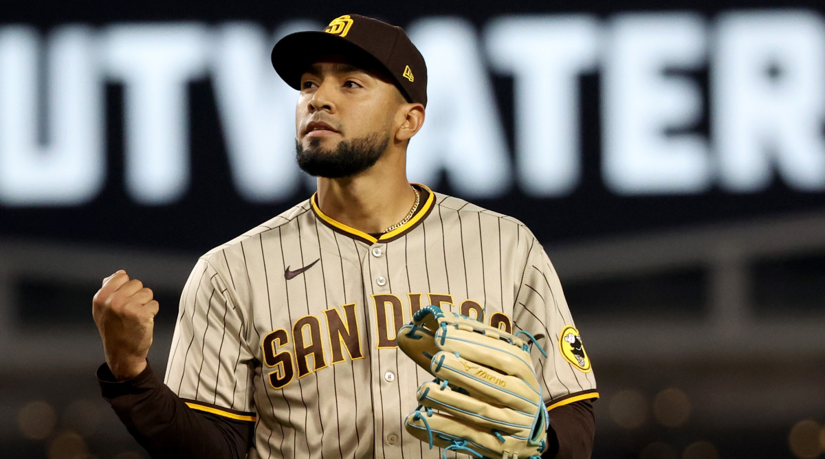 San Diego Padres relief pitcher Robert Suarez pumps fist in Game 2 of the 2022 NLDS