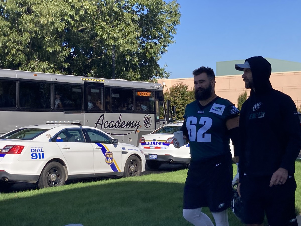 Jason Kelce heads to the team bus bound for the Linc for practice leading into Week 6 game vs. Cowboys