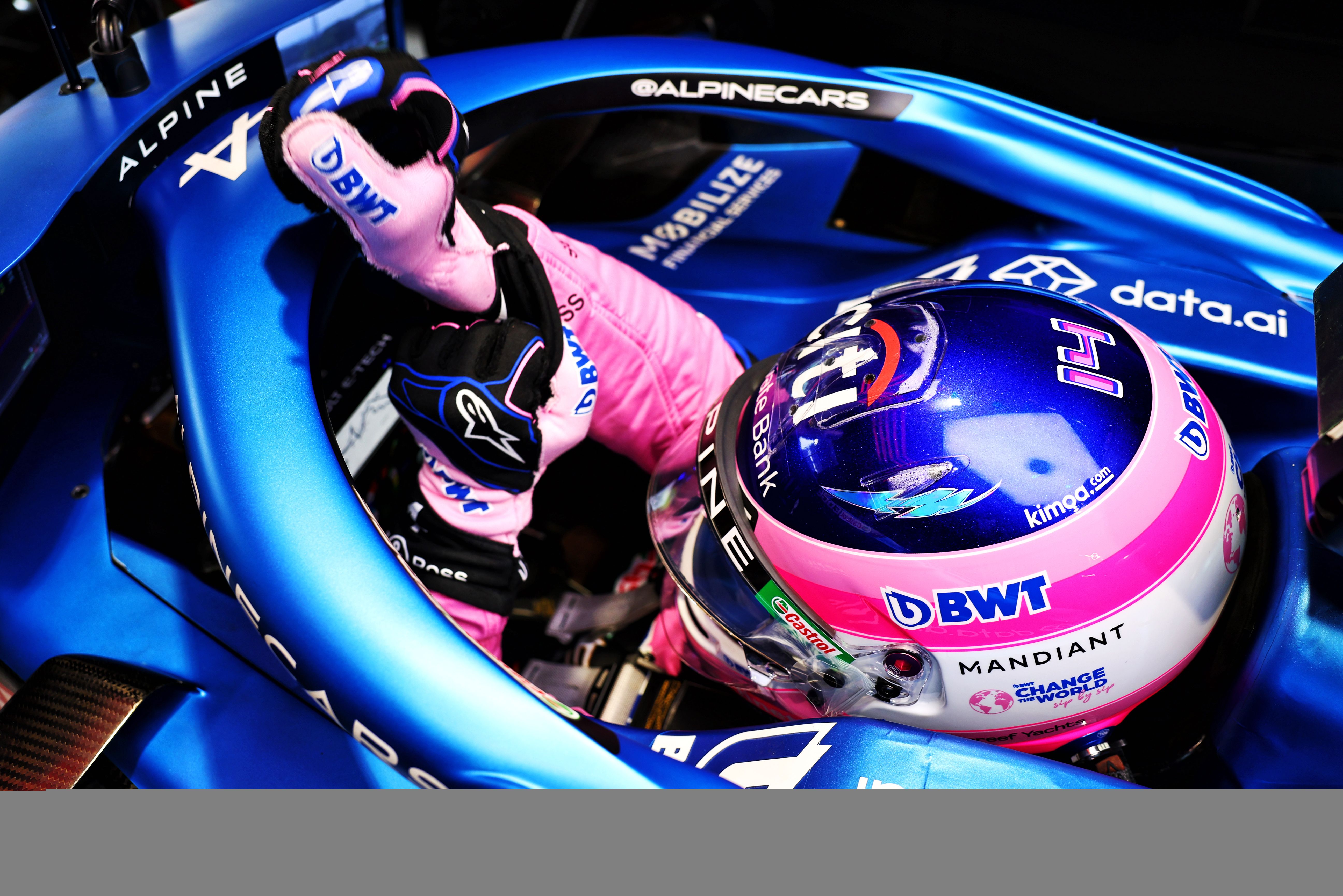 F1 News: Alpine ignored Alonso's call to stop for inters early in Japan - Vimarsana News