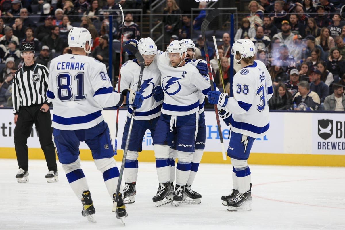Pittsburgh Penguins vs. Tampa Bay Lightning: Live Stream, TV Channel, Start  Time | 10/15/2022 - How to Watch and Stream Major League & College Sports -  Sports Illustrated.