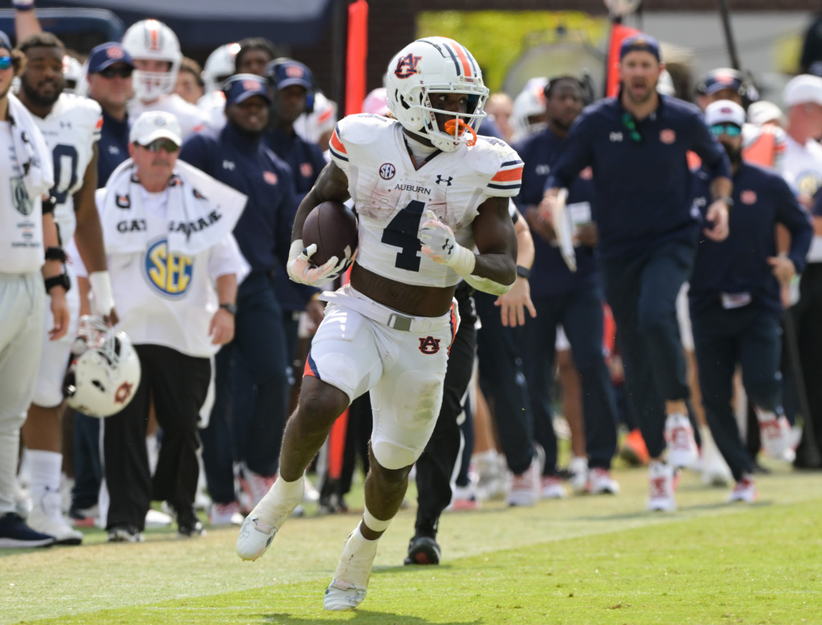 10/15/22; Oxford, MS, USA; Tank Bigsby (4) carry during Auburn vs Ole Miss