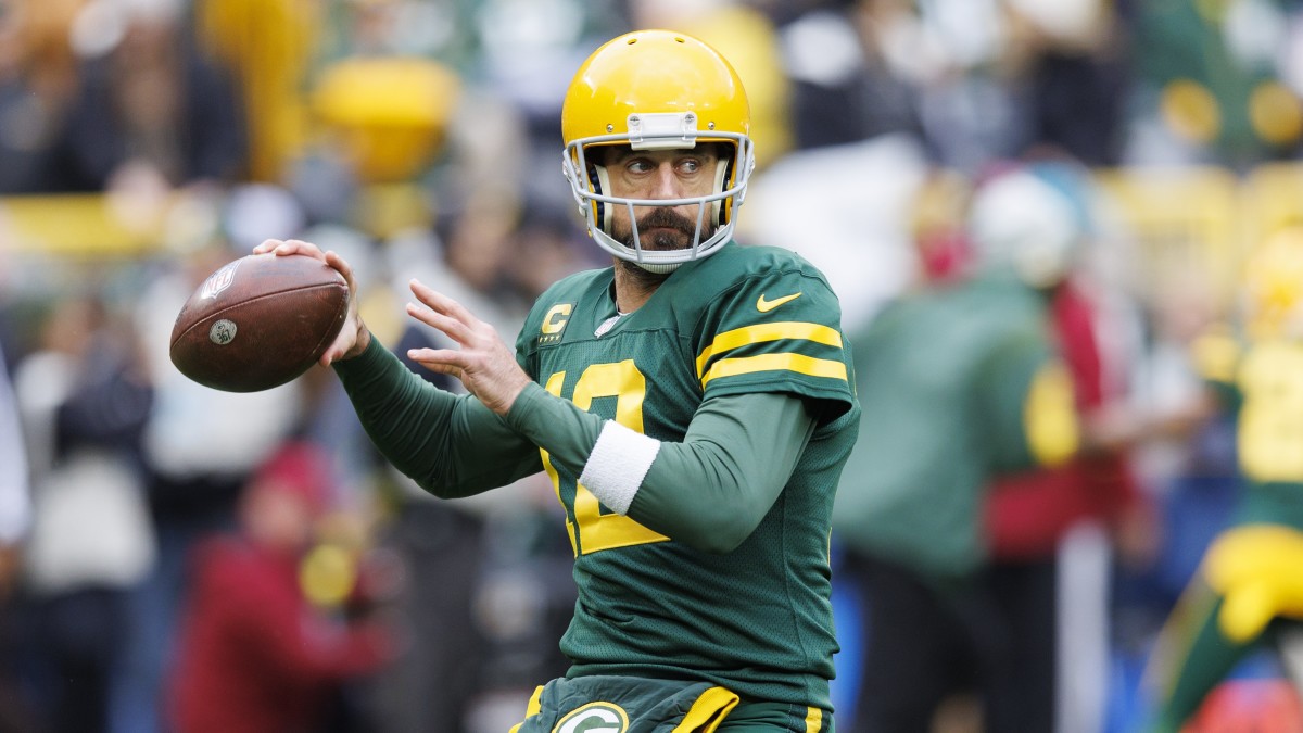Packers QB Aaron Rodgers (Photo by Jeff Hanisch/USA Today Sports)