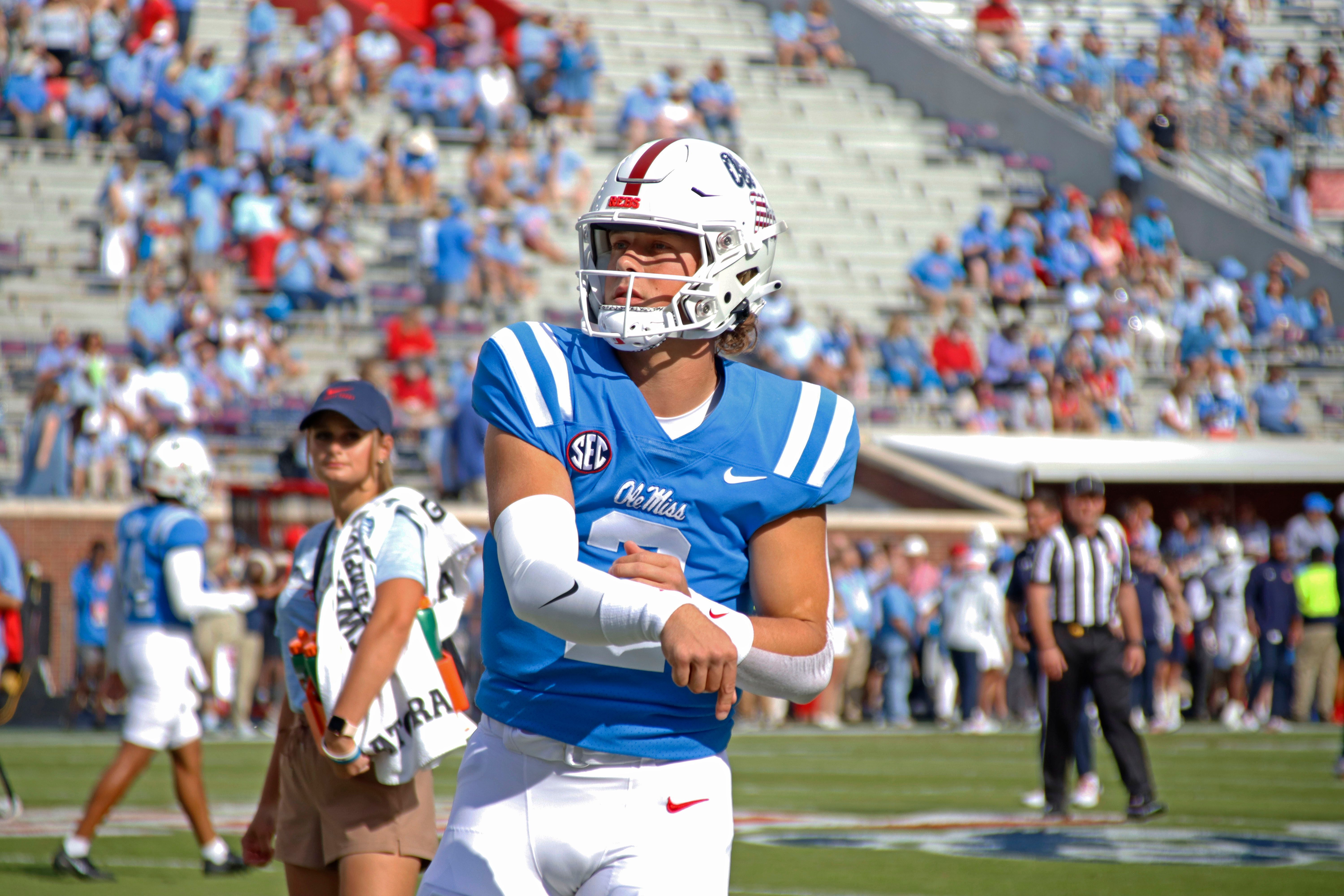 Ole Miss Rebels QB Jaxson Dart's Dad Brandon Dart Has Message for Son's Doubters - The Grove Report – Sports Illustrated at Ole Miss - Vimarsana News