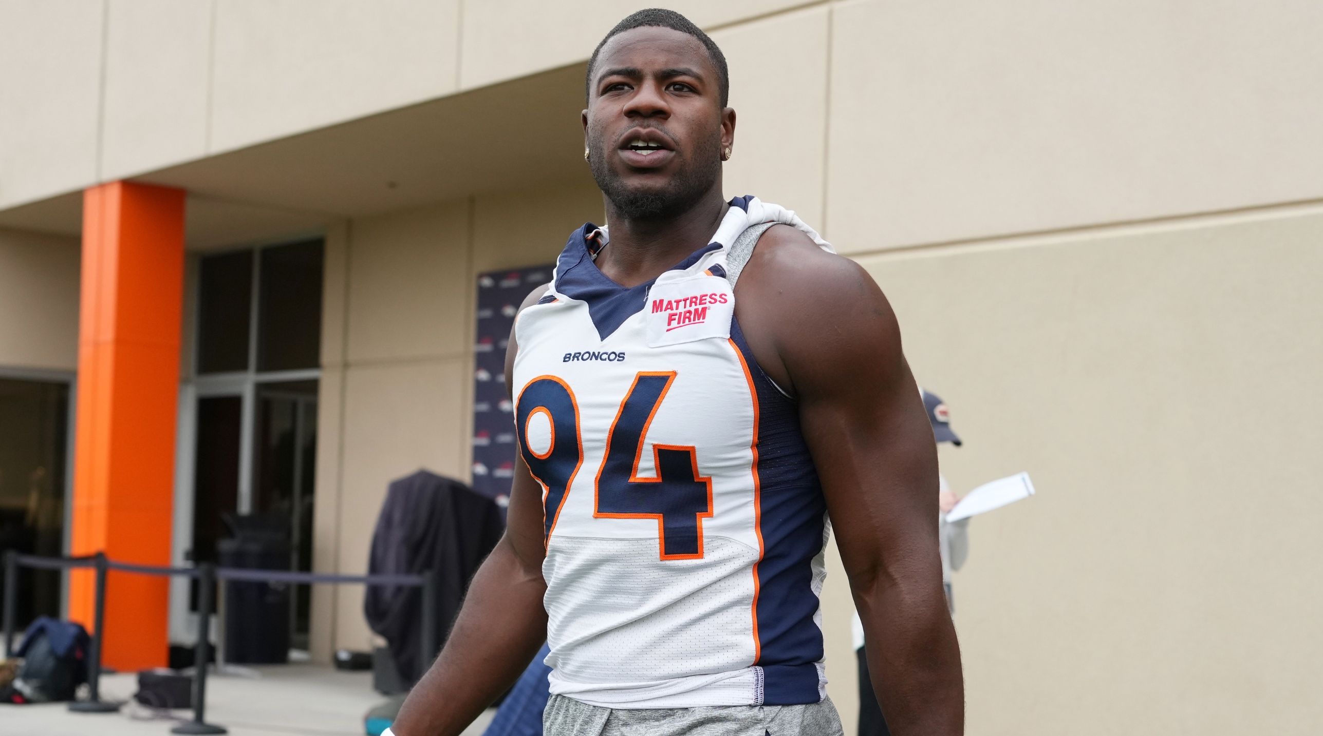 Broncos' Aaron Patrick Tore ACL on Collision With Media Member - Vimarsana News