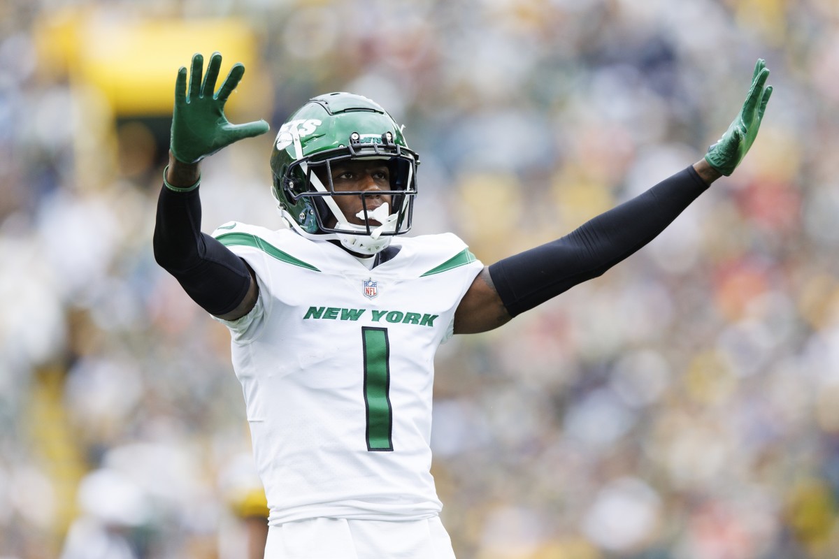 Oct 16, 2022; Green Bay, Wisconsin, USA; New York Jets cornerback Sauce Gardner (1) celebrates following a play during the second quarter against the Green Bay Packers at Lambeau Field. Mandatory Credit: Jeff Hanisch-USA TODAY Sports