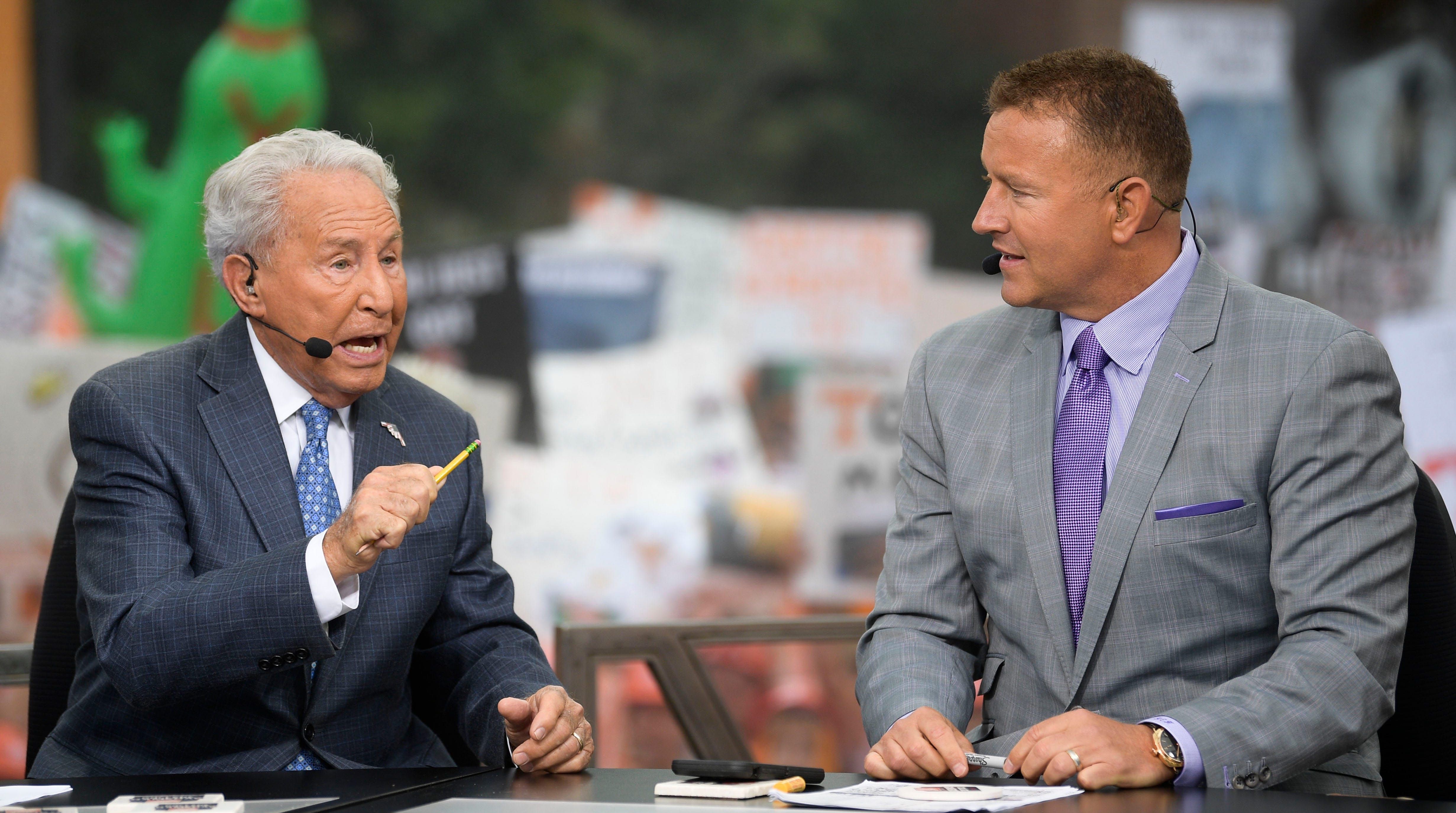 ESPN 'College GameDay' Crew Makes Its UCLA-Oregon Predictions - Sports Illustrated UCLA Bruins News, Analysis and More - Vimarsana News