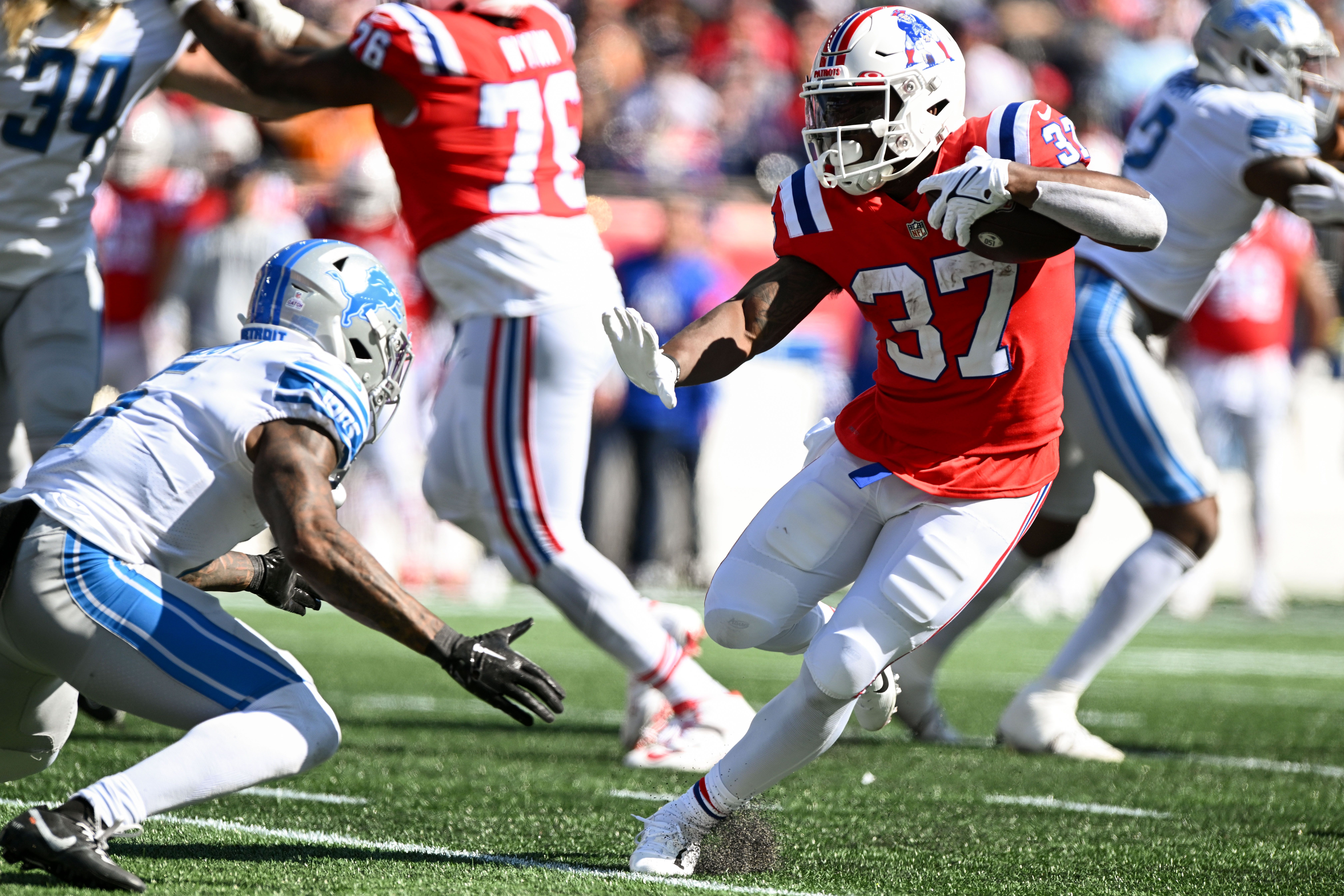 New England Patriots Running Back Damien Harris Healthy, Ready To Run vs. Chicago Bears? - Sports Illustrated New England Patriots News, Analysis and More - Vimarsana News