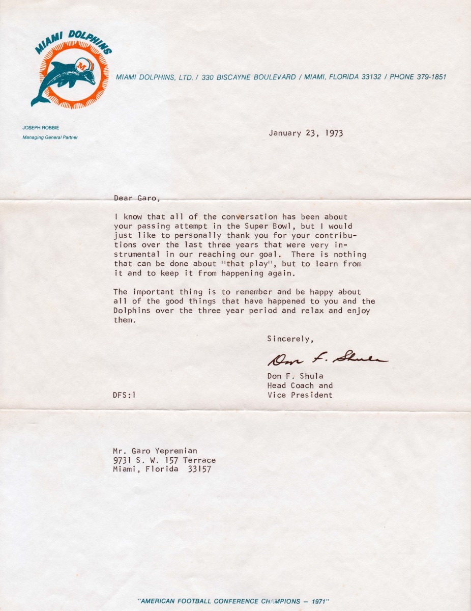 Letter on Dolphins letterhead from Don Shula addressed to Garo Yepremian