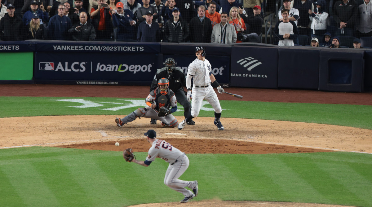 Aaron Judge grounds out to Astros pitcher Ryan Pressly for the final out of the Yankees’ 2022 season.