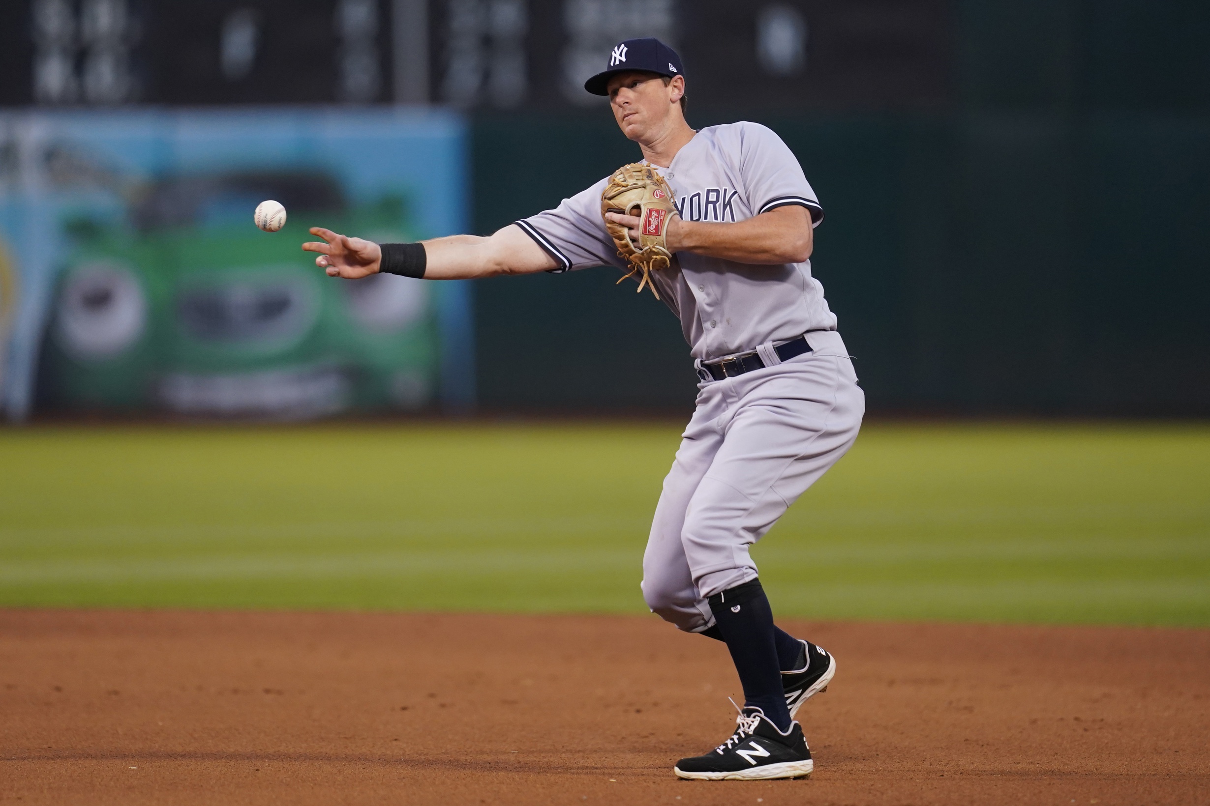 New York Yankees 2B DJ LeMahieu Doesn't Want to Undergo Offseason