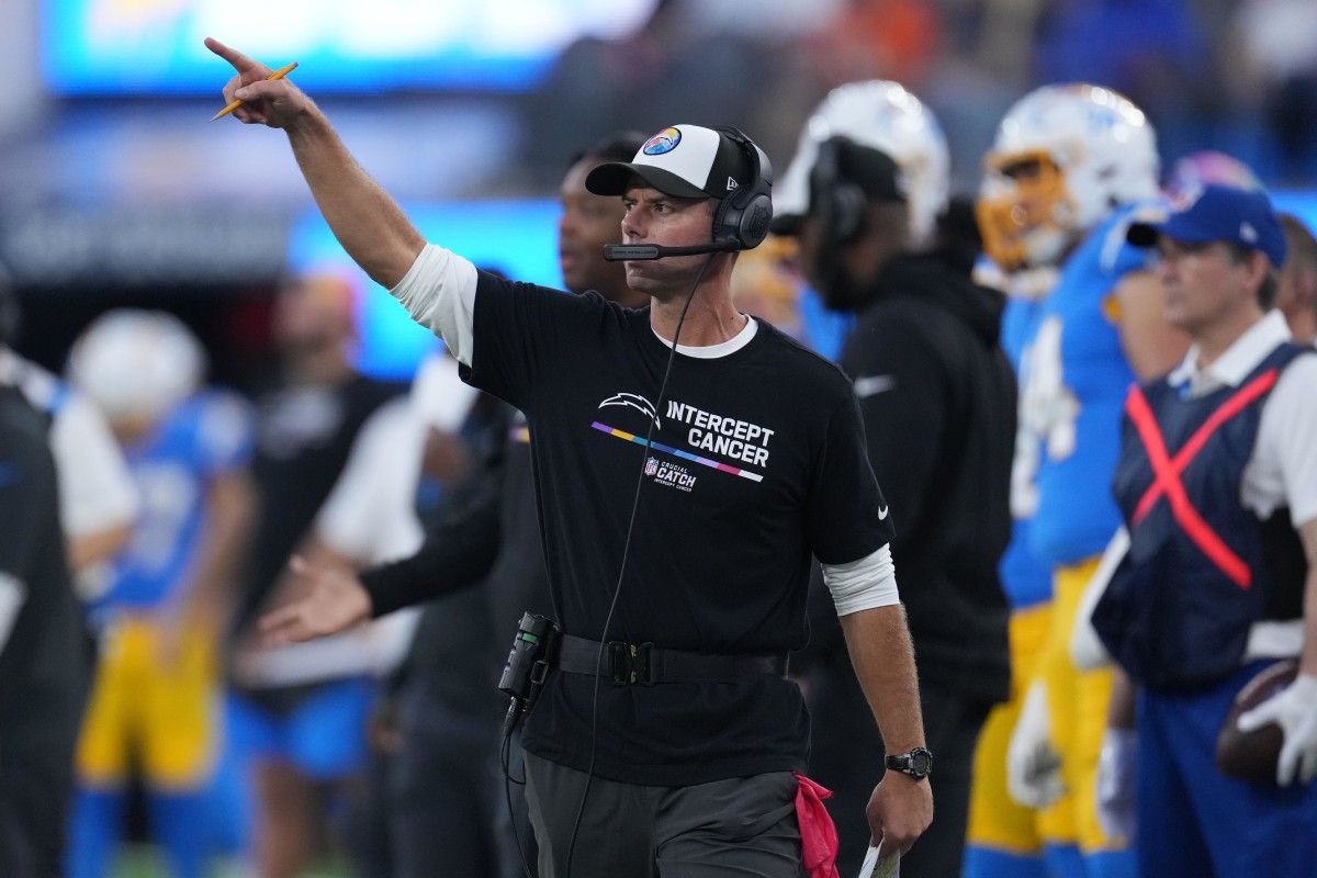 Los Angeles Chargers Bye Week Mailbag Taking Pulse of the Team, Trade