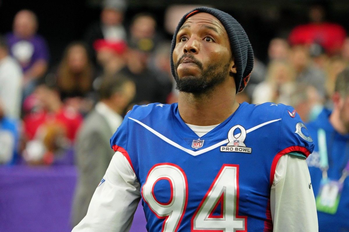 Eagles Fortify Pass Rush by Adding Robert Quinn - Vimarsana News
