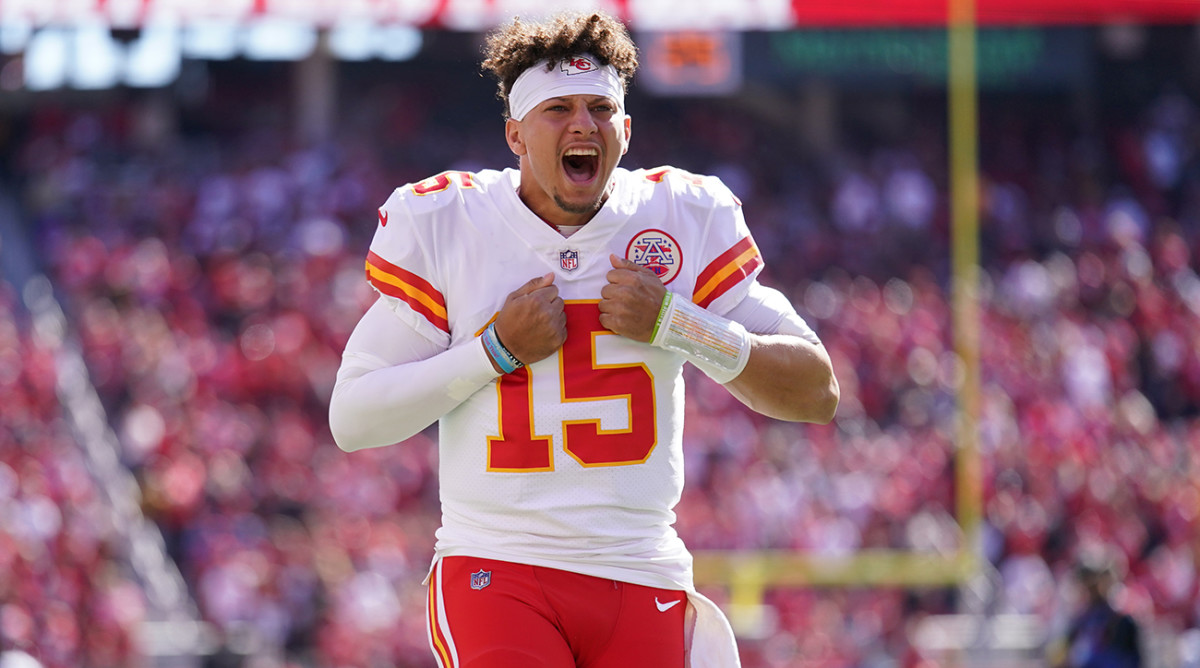 Chiefs quarterback Patrick Mahomes (15) yells towards the crowd before the start of the game against the 49ers at Levi’s Stadium.