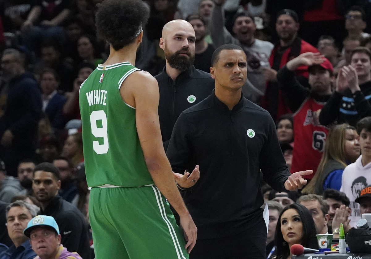 Celtics forward Grant Williams suspended one game for making contact with  official - The Boston Globe