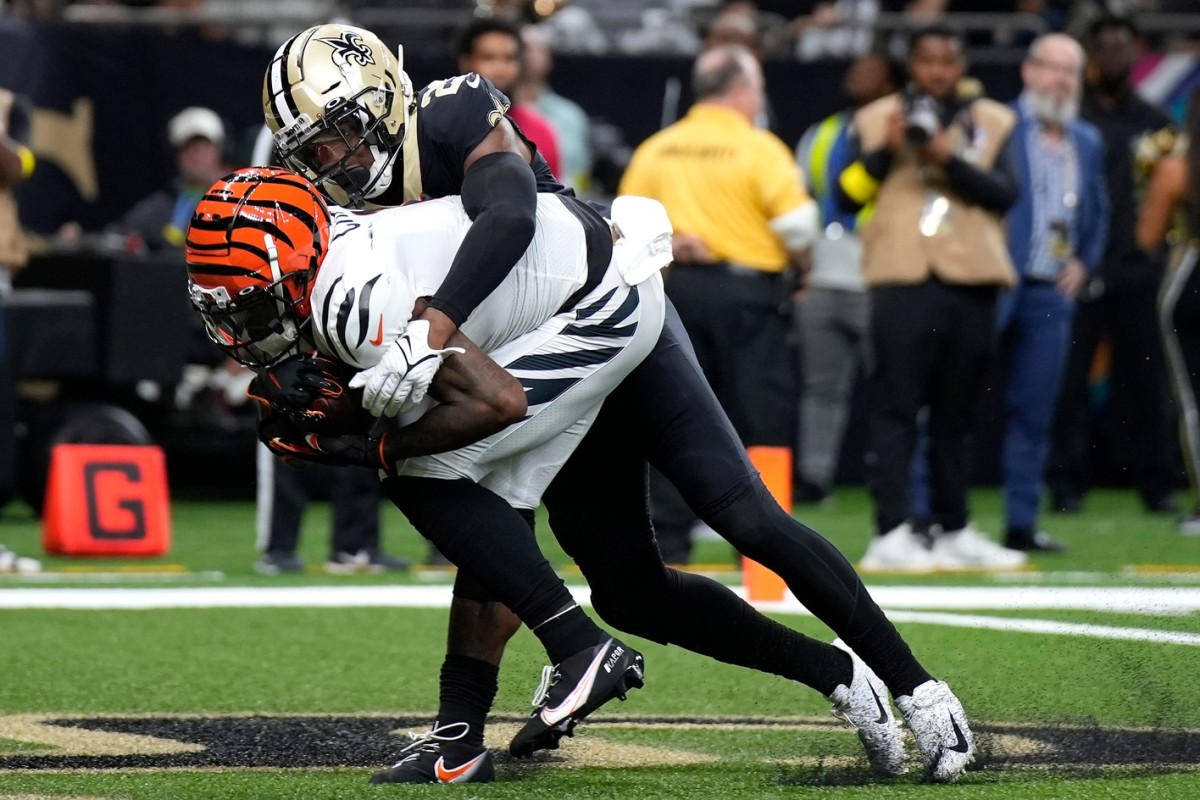Cincinnati Bengals wide receiver Ja'Marr Chase (1) scores a touchdown in the third quarter during an NFL Week 6 game against the New Orleans Saints, Sunday, Oct. 16, 2022, at Caesars Superdome in New Orleans. Cincinnati Bengals At New Orleans Saints Oct 16 039