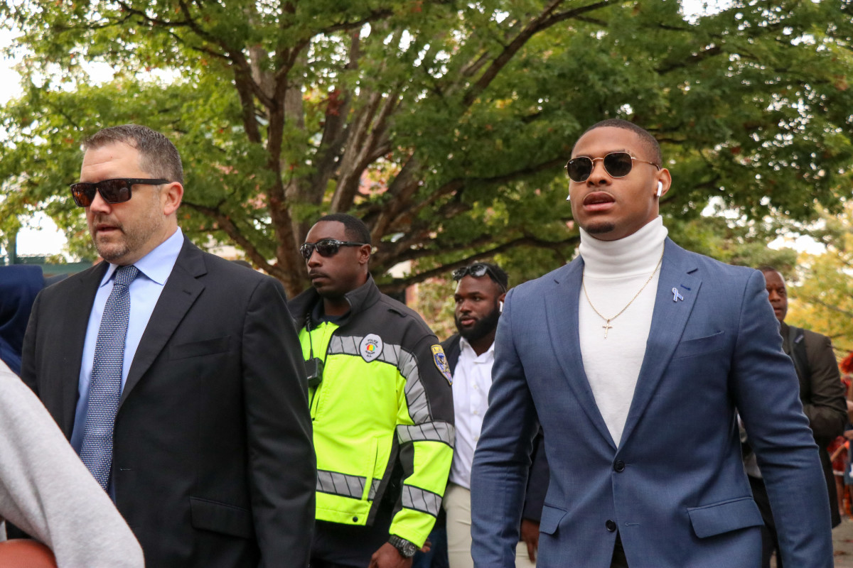 Jarquez Hunter is locked in for Tiger Walk before playing Arkansas.