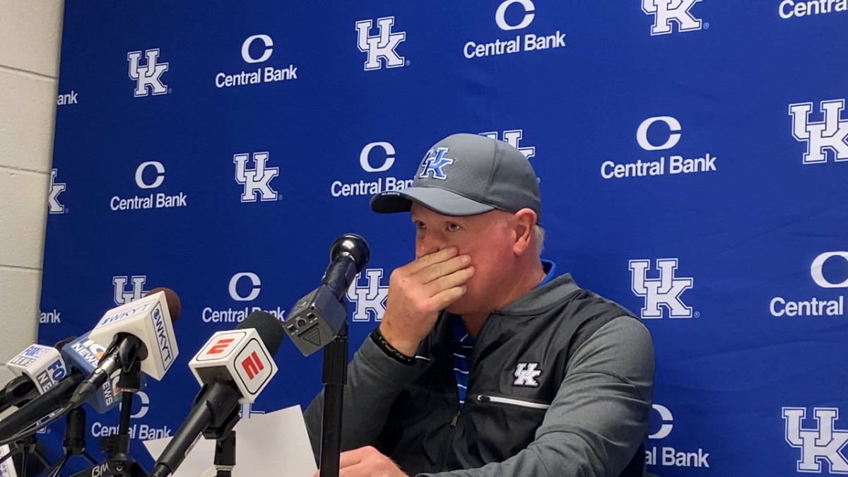 Watch Mark Stoops Talks Kentucky's 446 Loss at Tennessee Sports