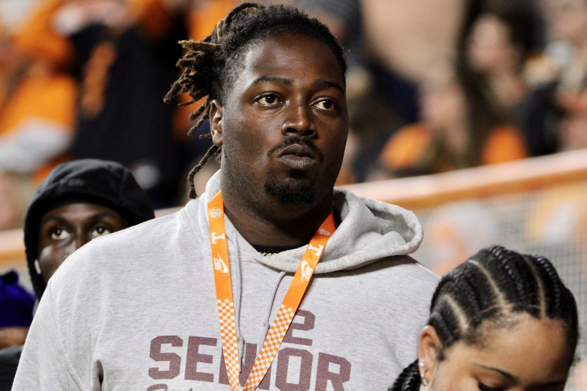 Coveted JuCo DL Derrick Hunter Enjoys ‘Amazing’ Visit With Tennessee on Saturday Night