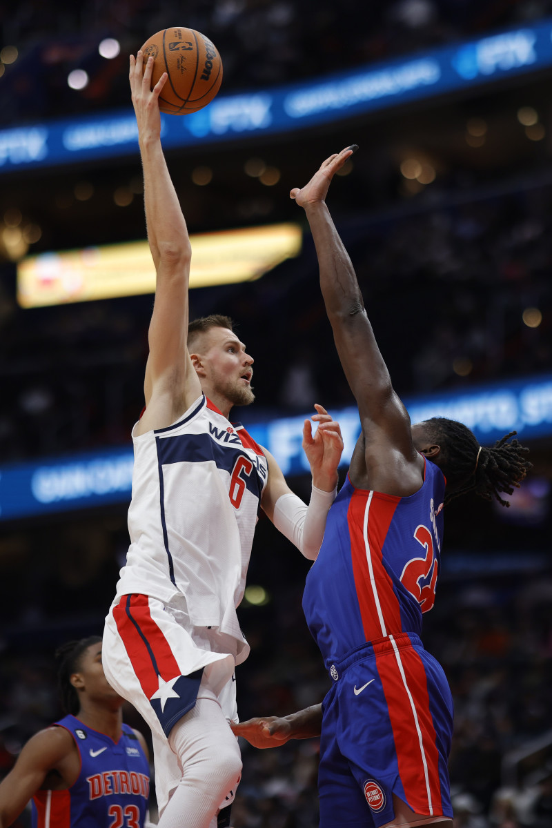 Wizards Center Kristaps Porzingis with a nice hook in the paint - USA Today