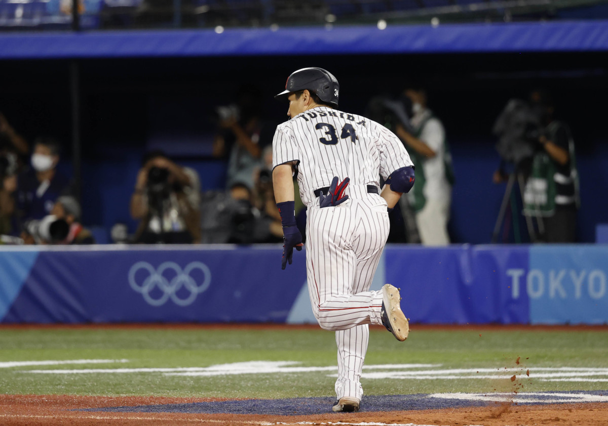 Masataka Yoshida proves to be big Bryce Harper fan and enjoys  meet-and-greet with Phillies star - The Boston Globe
