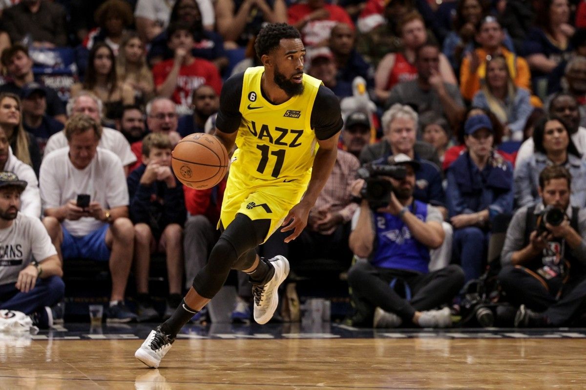 Utah Jazz Coach Will Hardy Reveals How Mike Conley is Helping Collin Sexton - Vimarsana News