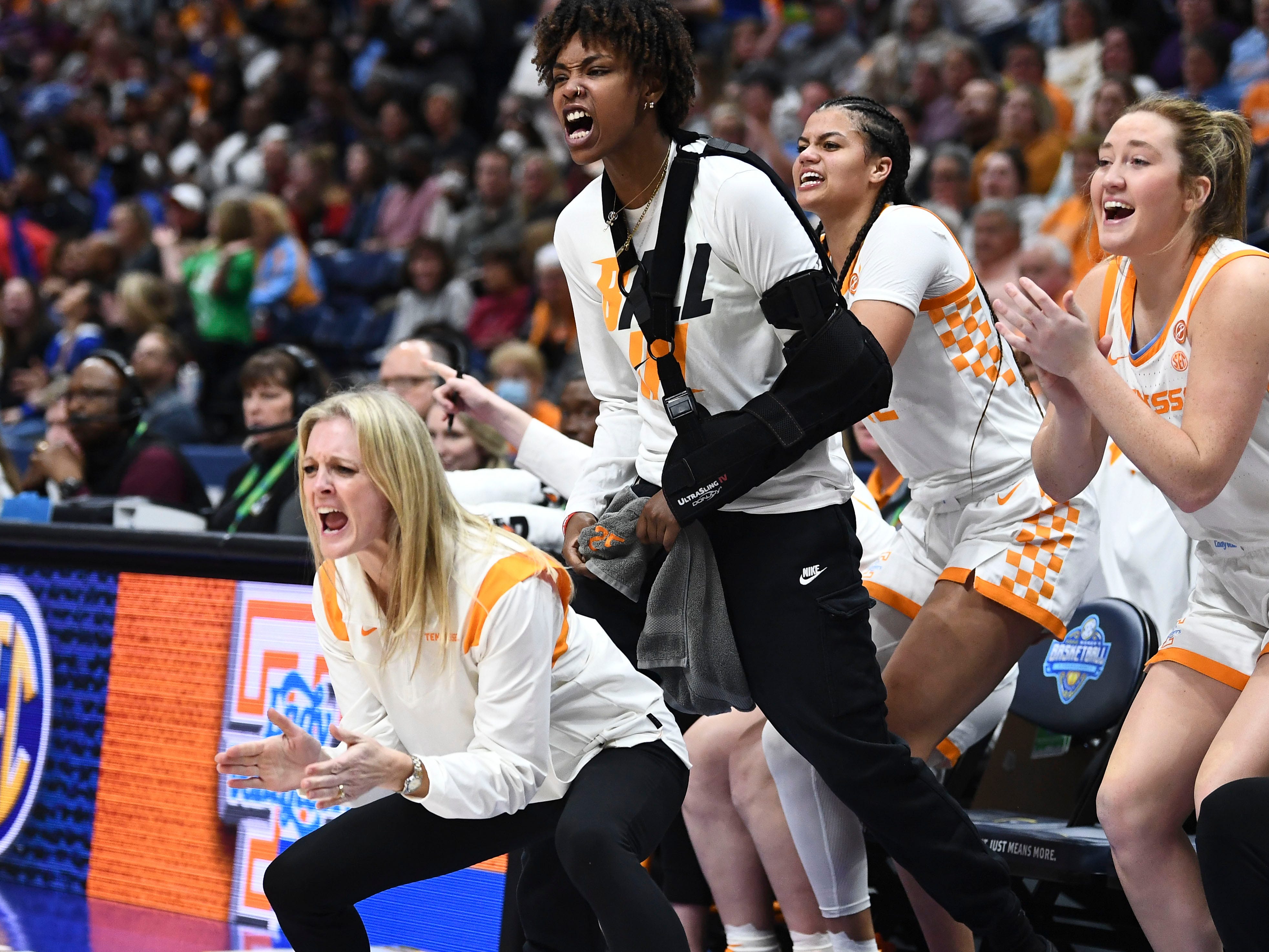 Tennessee basketball coach Kellie Harper, Tennessee Vols women's basketball, SEC basketball tournament, sideline reaction