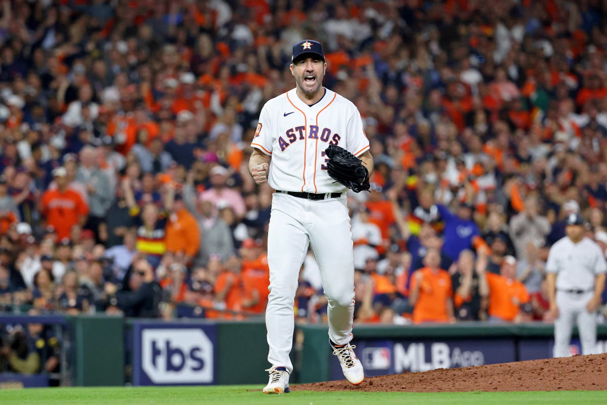 Justin Verlander reacts after an out in ALCS Game 1 vs. the Yankees