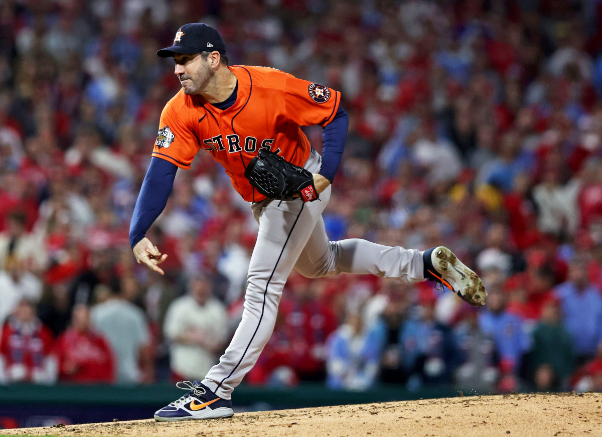 Justin Verlander gets World Series win as Astros beat Phillies - Sports  Illustrated