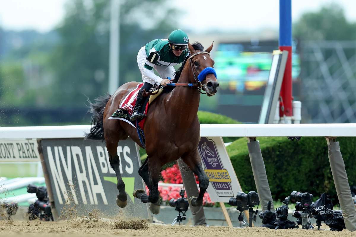Flightline (1) with jockey Flavien Prat up wins the Hill 'n' Dale Metropolitan, the ninth race at Belmont Park Racetrack.
