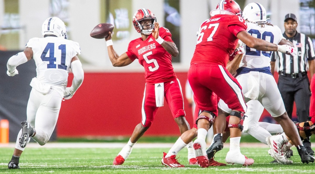 Indiana's Dexter Williams II (5) throws during the second half of the Indiana versus Penn State football game at Memorial Stadium on Satruday, Nov. 5, 2022.