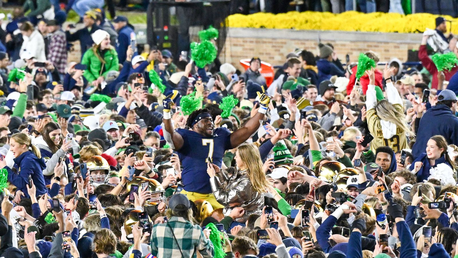 Clemson Crushed By Notre Dame, Decimating Playoff Hopes - Vimarsana News
