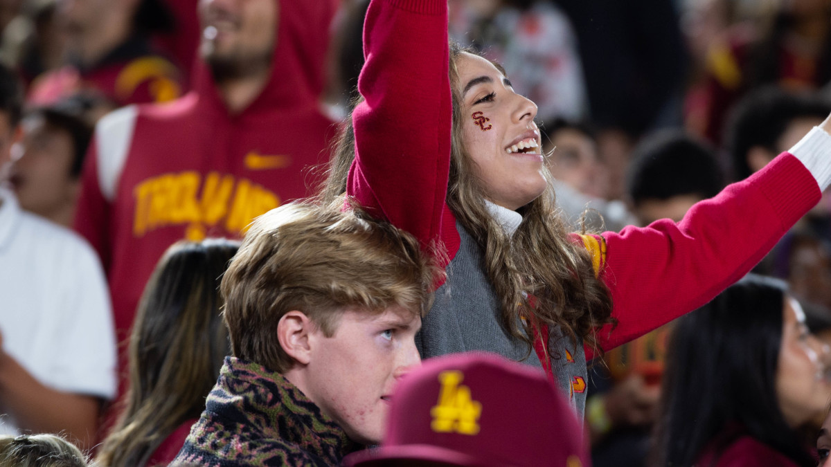 Look: Best photos from USC Trojans vs. Cal Bears Pac-12 football game