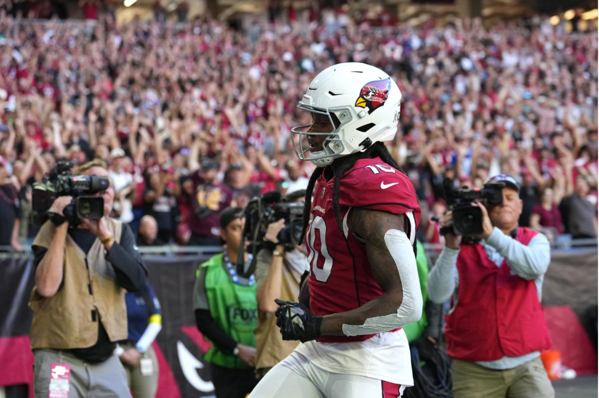 Former Arizona Cardinals WR DeAndre Hopkins Close to Signing With New ...